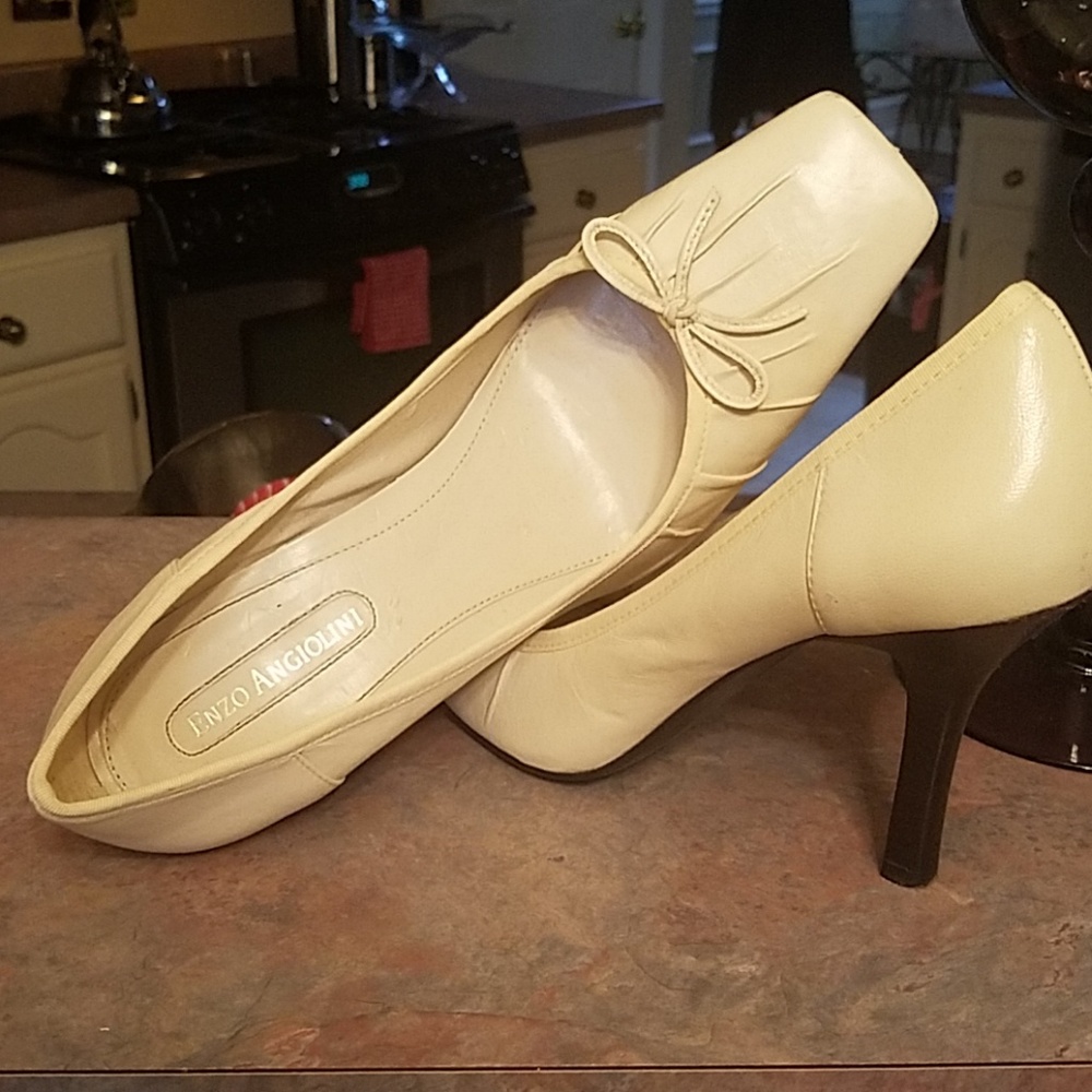 Shoes leather upper